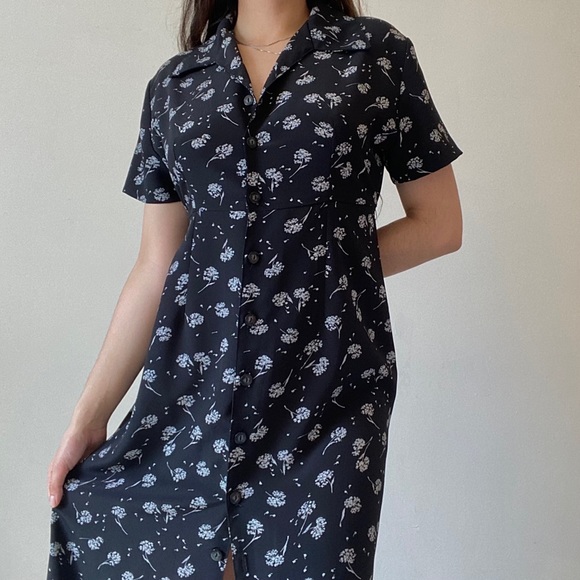 Floral Maxi Dress - Picture 3 of 5